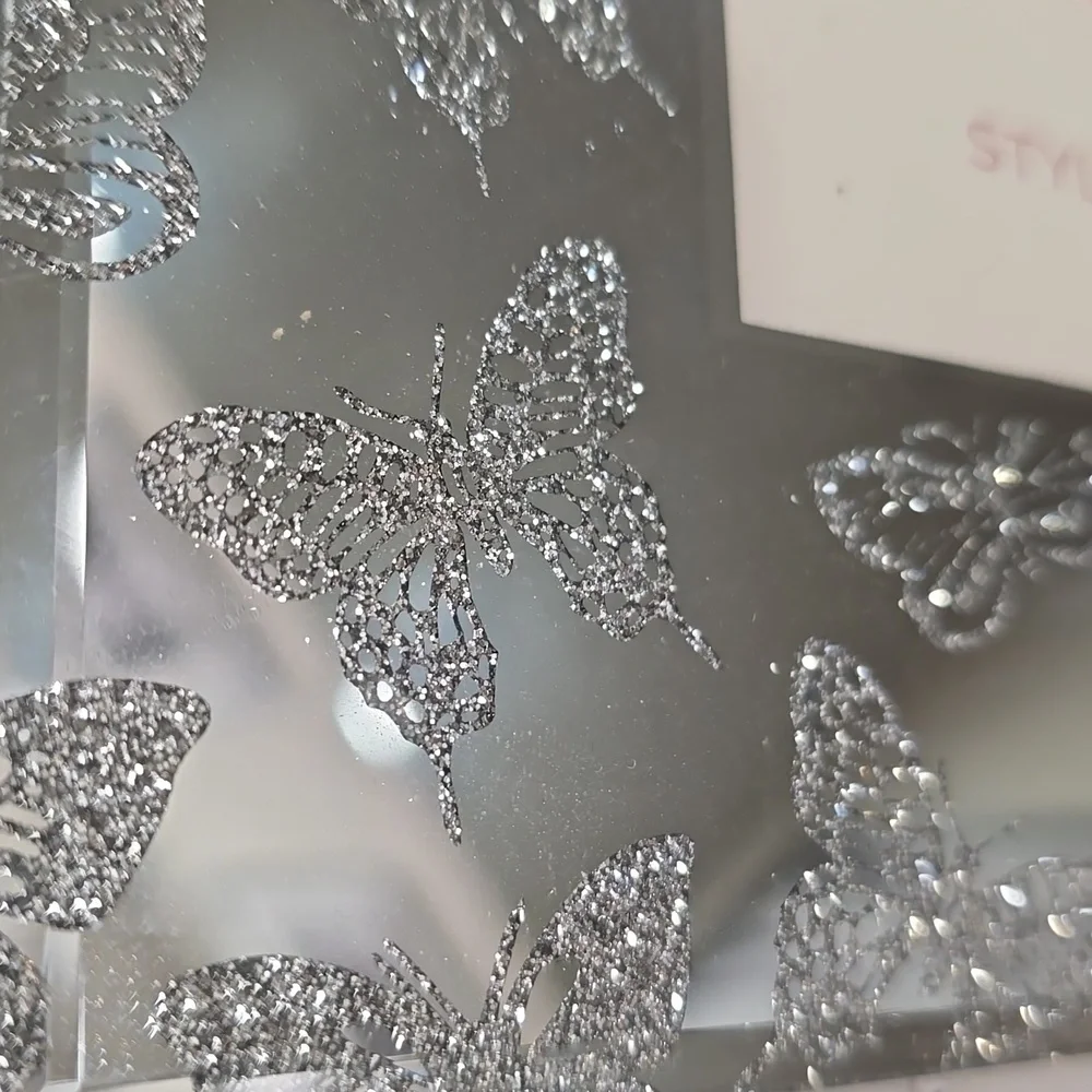Style Sanctuaty Etched Glitter Butterfly Mirrored Photo‎ Frame